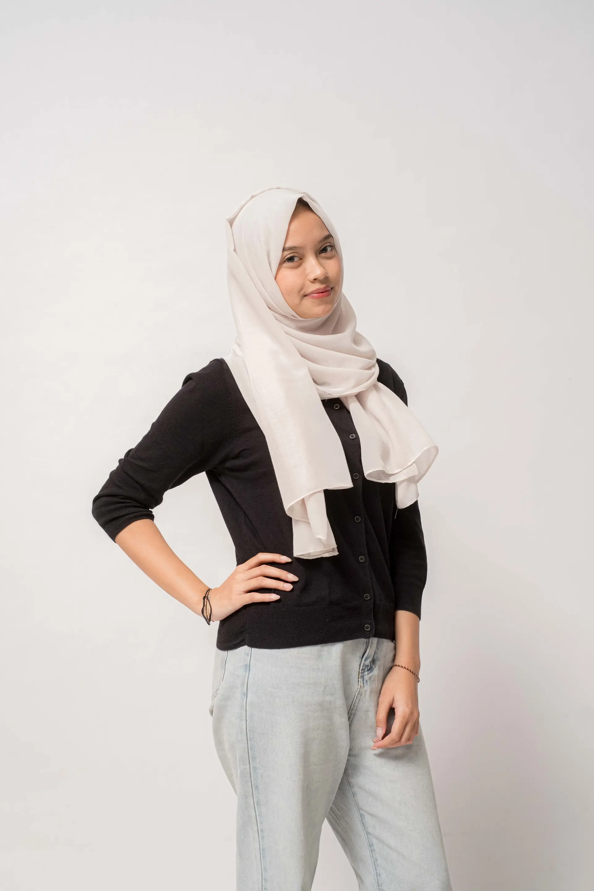 Detail kain voal SYAMSS warna Pearl
