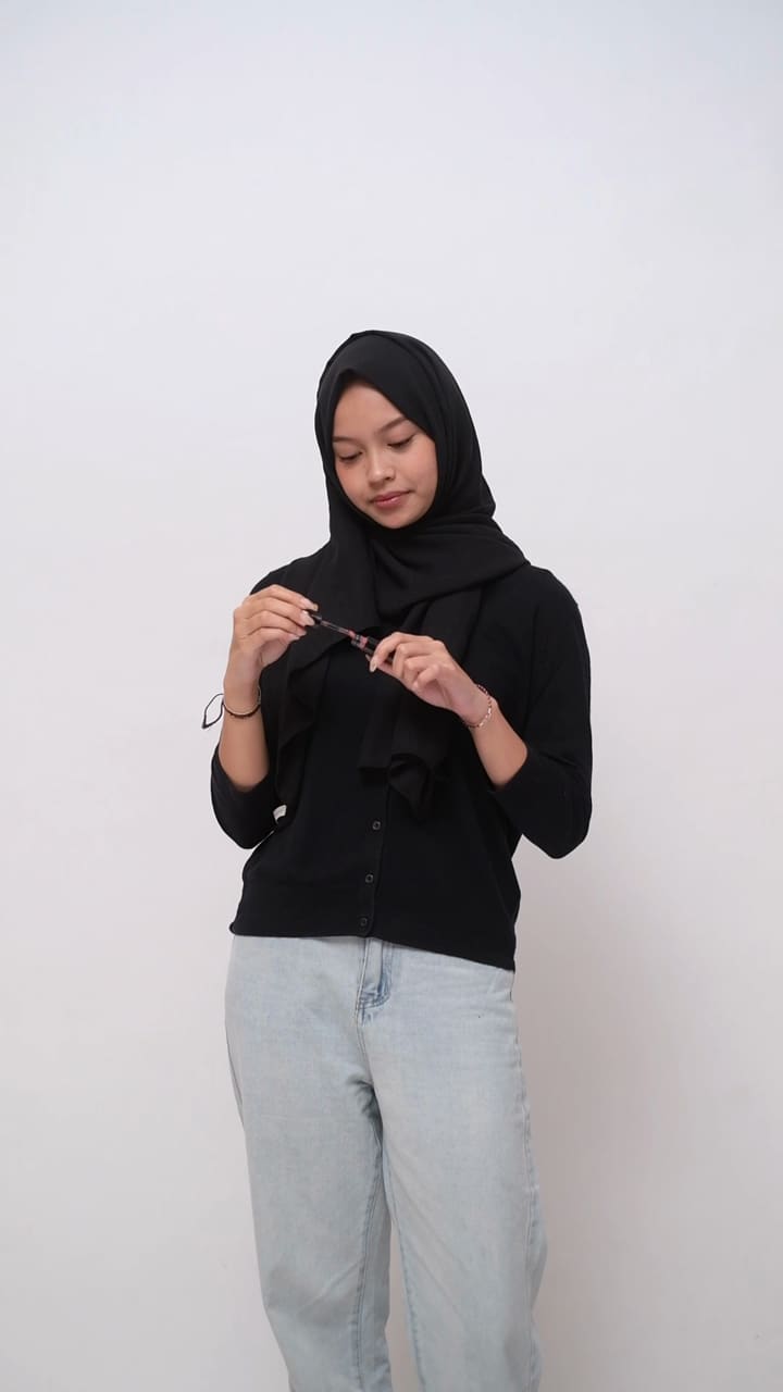 Jilbab voal SYAMSS warna Noir